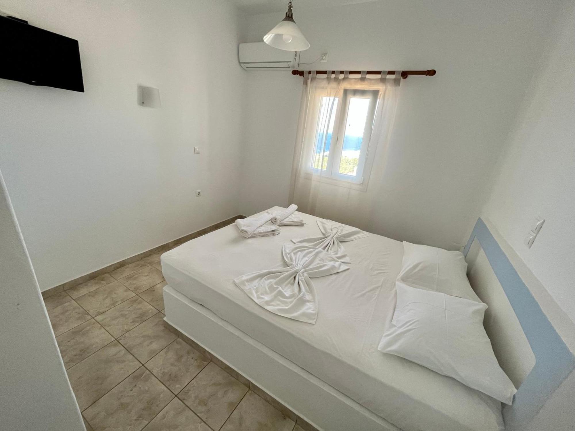Restia Apartment Donoussa Exterior photo